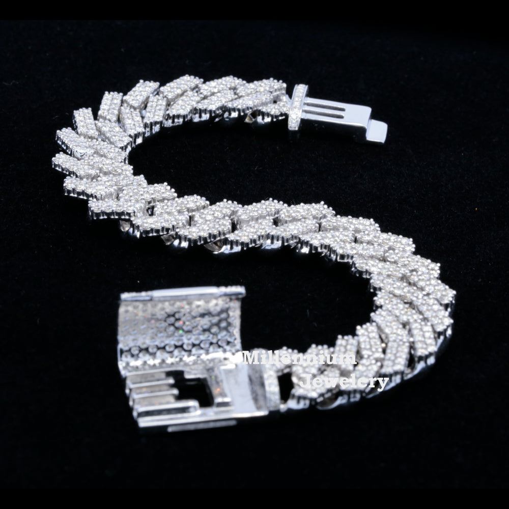 https://cdn.shopify.com/s/files/1/0571/2825/5601/files/2_1.jpg?v=1720242750