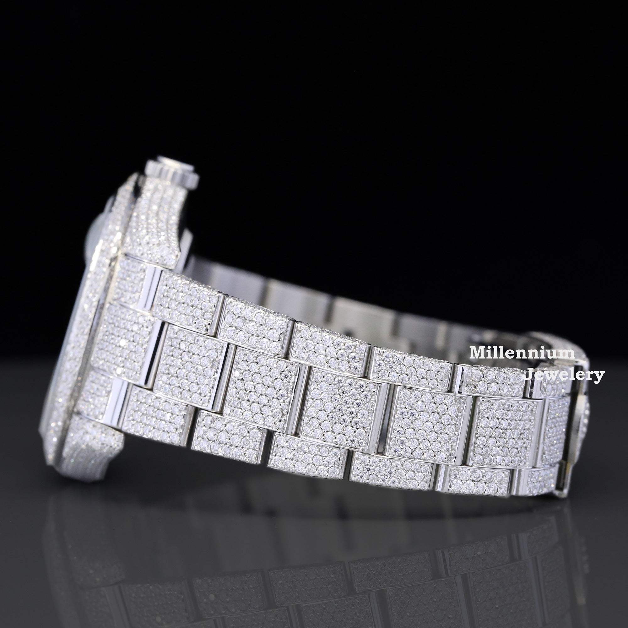https://cdn.shopify.com/s/files/1/0571/2825/5601/files/4_4080cb34-aef4-400e-a8dc-d2b41560b479.jpg?v=1735716430