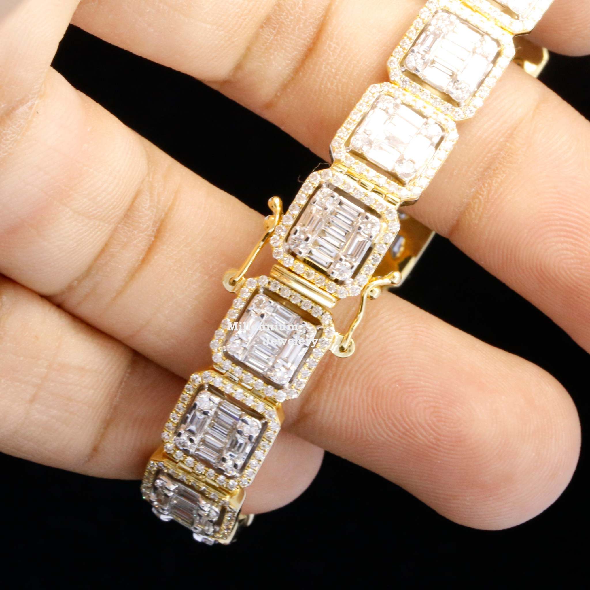 https://cdn.shopify.com/s/files/1/0571/2825/5601/files/4_d83f4974-b774-438e-bda7-7c0d40a73190.jpg?v=1720242561
