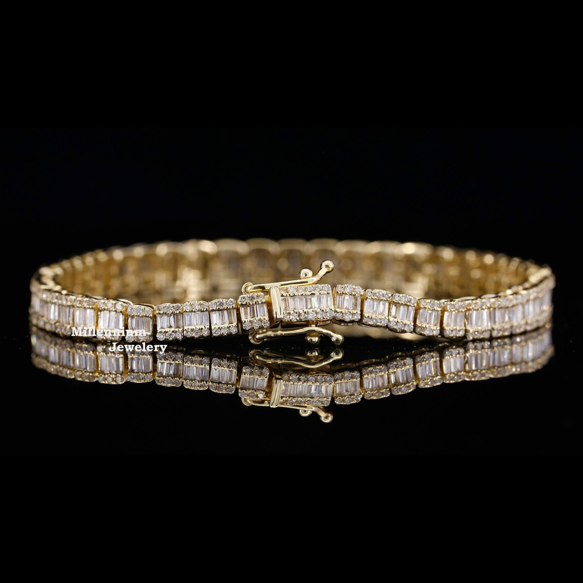 https://cdn.shopify.com/s/files/1/0571/2825/5601/files/4_dc303079-ba57-4cc1-b9e3-e0f72aa71e39.jpg?v=1746441393
