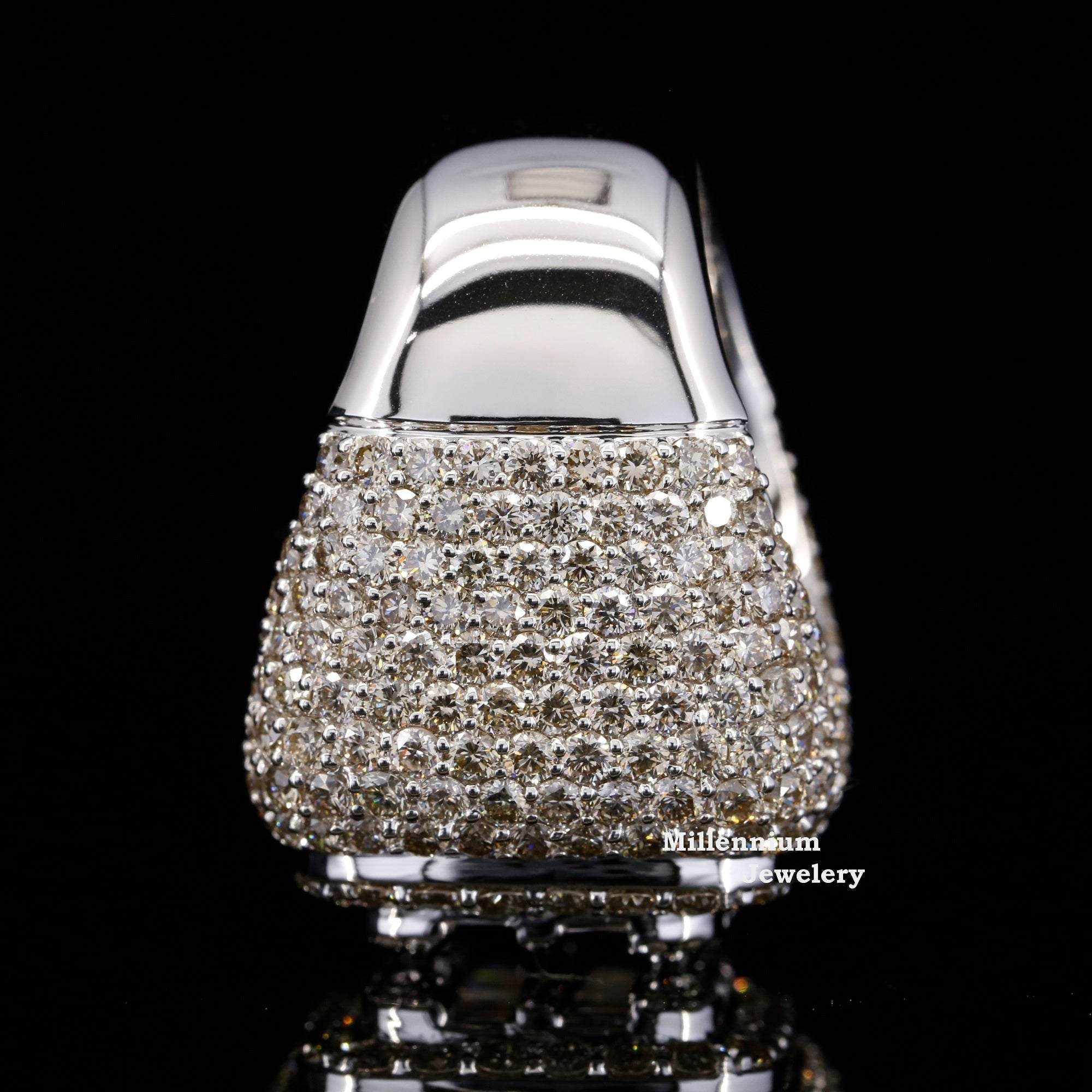 https://cdn.shopify.com/s/files/1/0571/2825/5601/files/6_09c3c3e8-f143-42b3-8869-003512e9f95c.jpg?v=1741675665