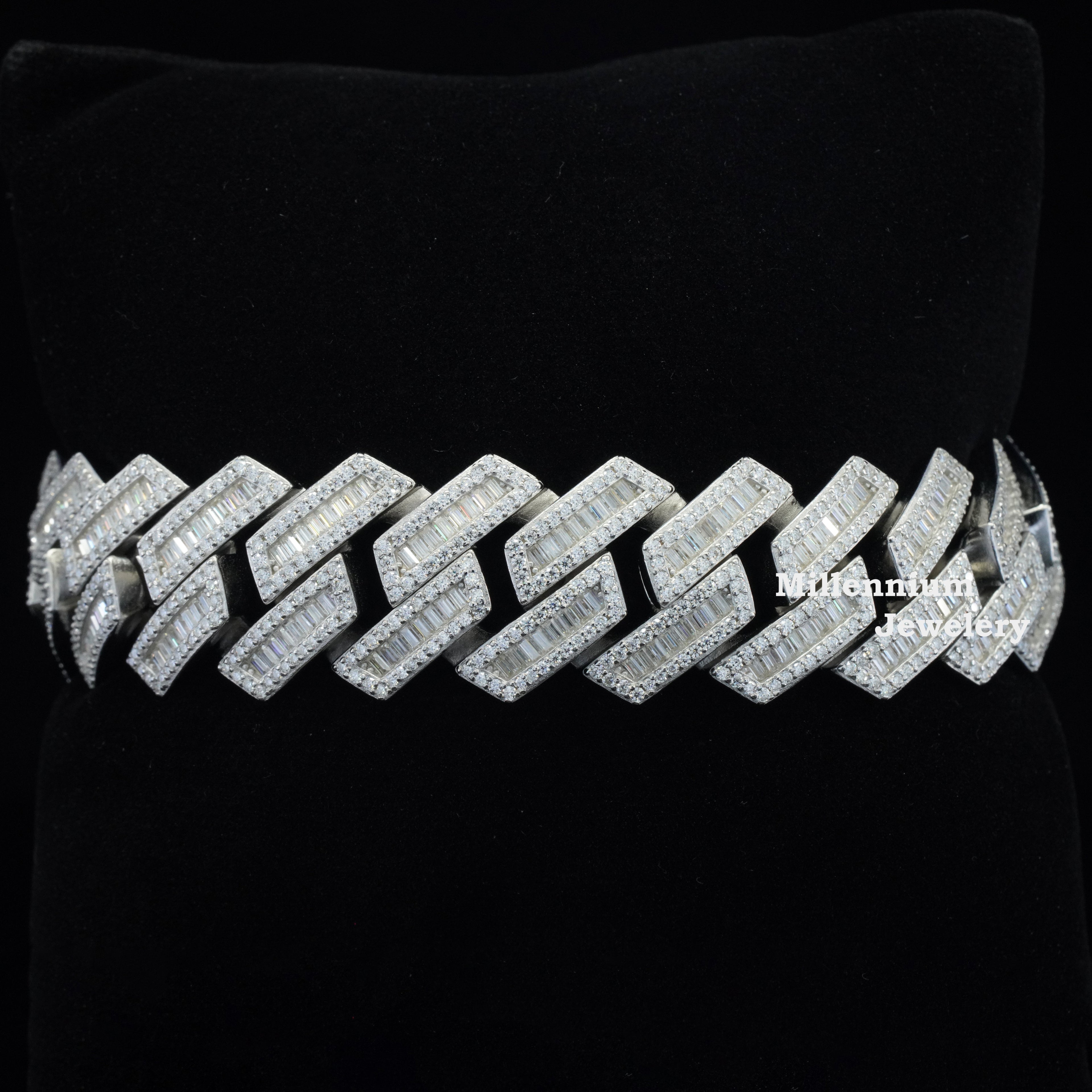https://cdn.shopify.com/s/files/1/0571/2825/5601/files/DSC00655.jpg?v=1751019491