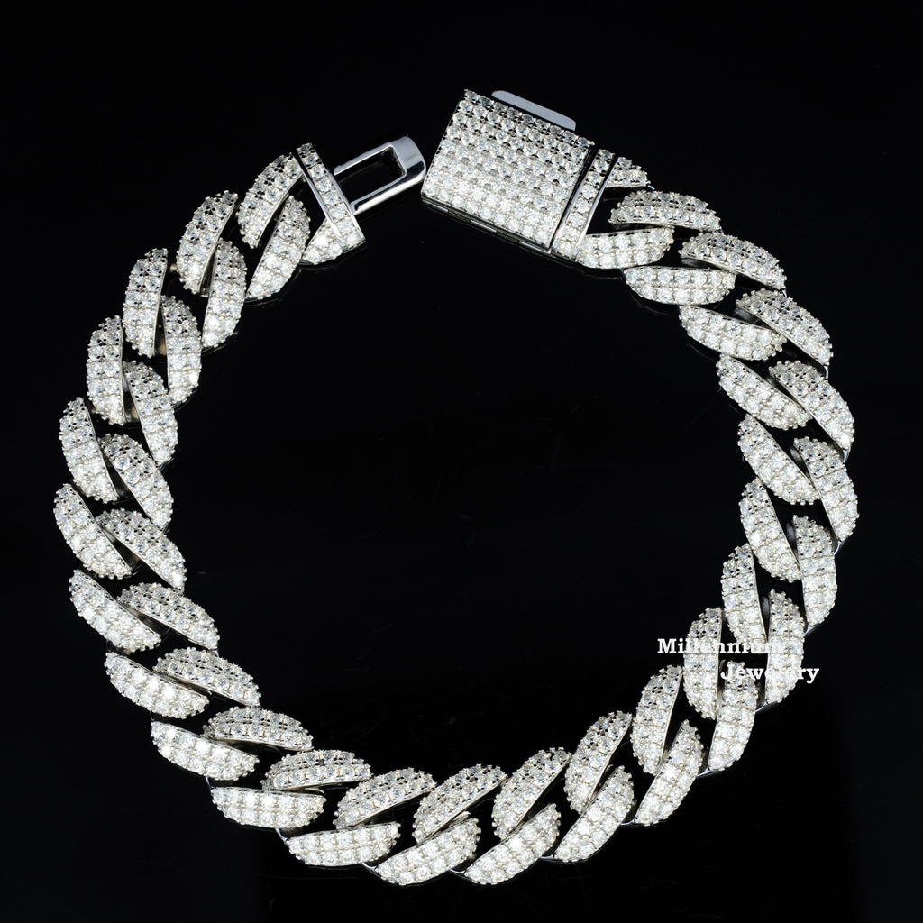 https://cdn.shopify.com/s/files/1/0571/2825/5601/files/DSC00690.jpg?v=1751015446