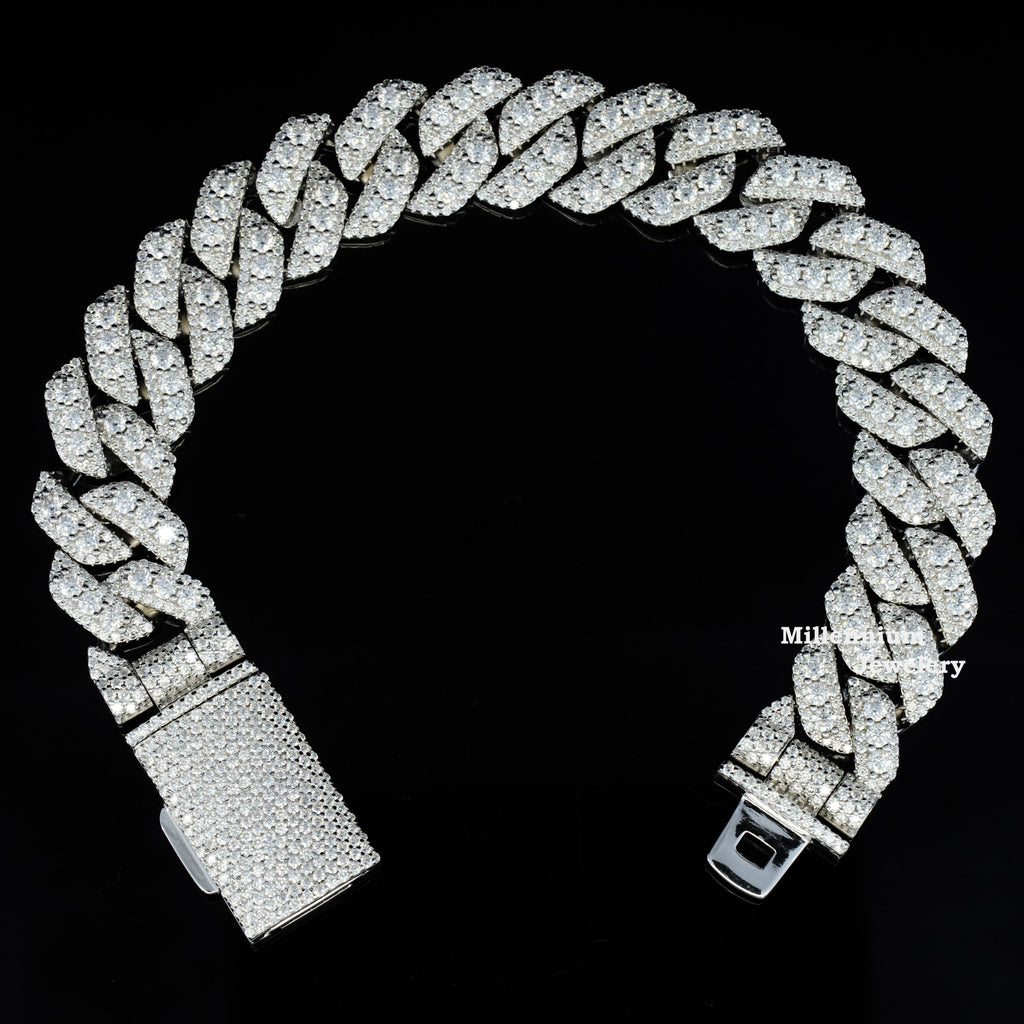 https://cdn.shopify.com/s/files/1/0571/2825/5601/files/DSC00702.jpg?v=1751020145