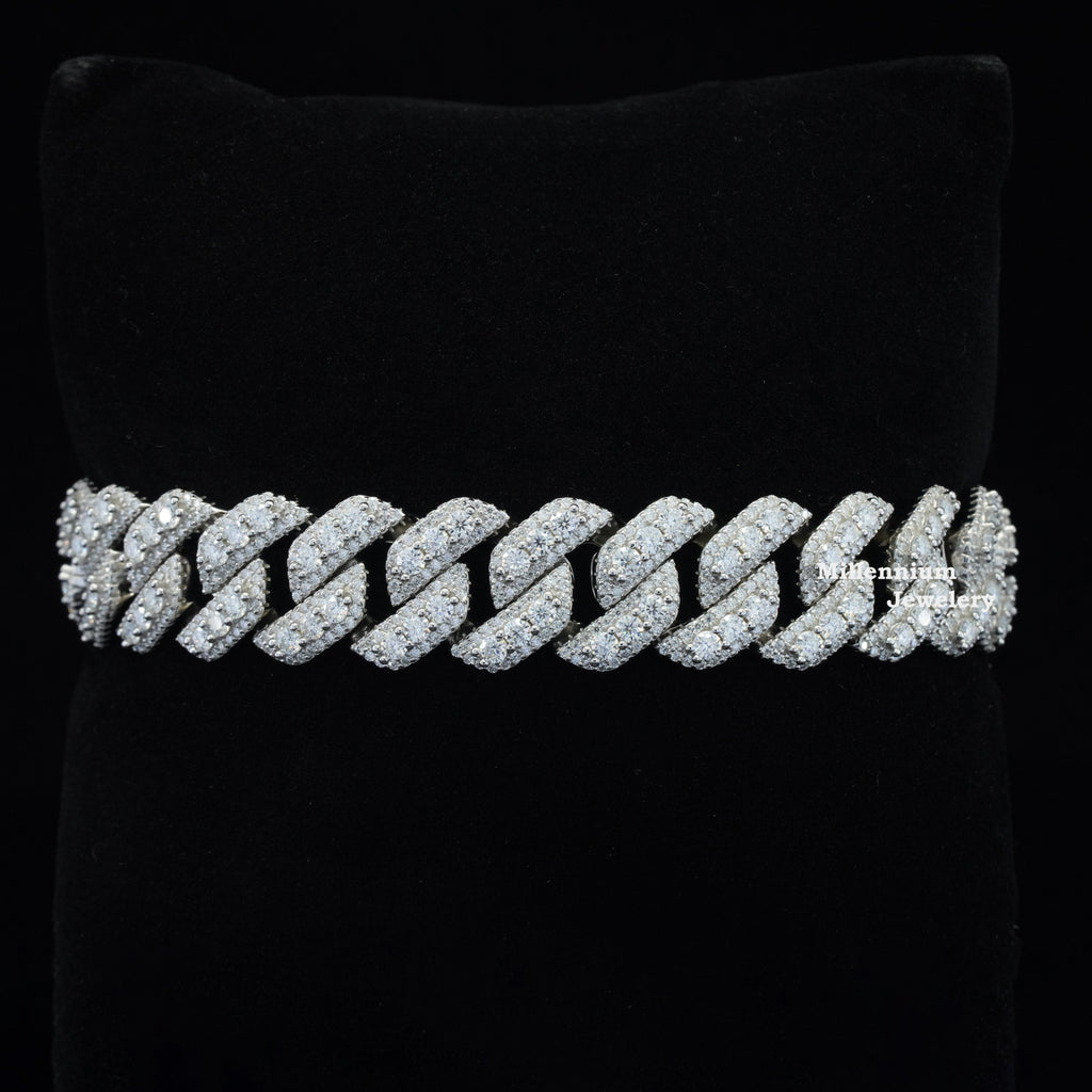 https://cdn.shopify.com/s/files/1/0571/2825/5601/files/DSC00706.jpg?v=1751020145