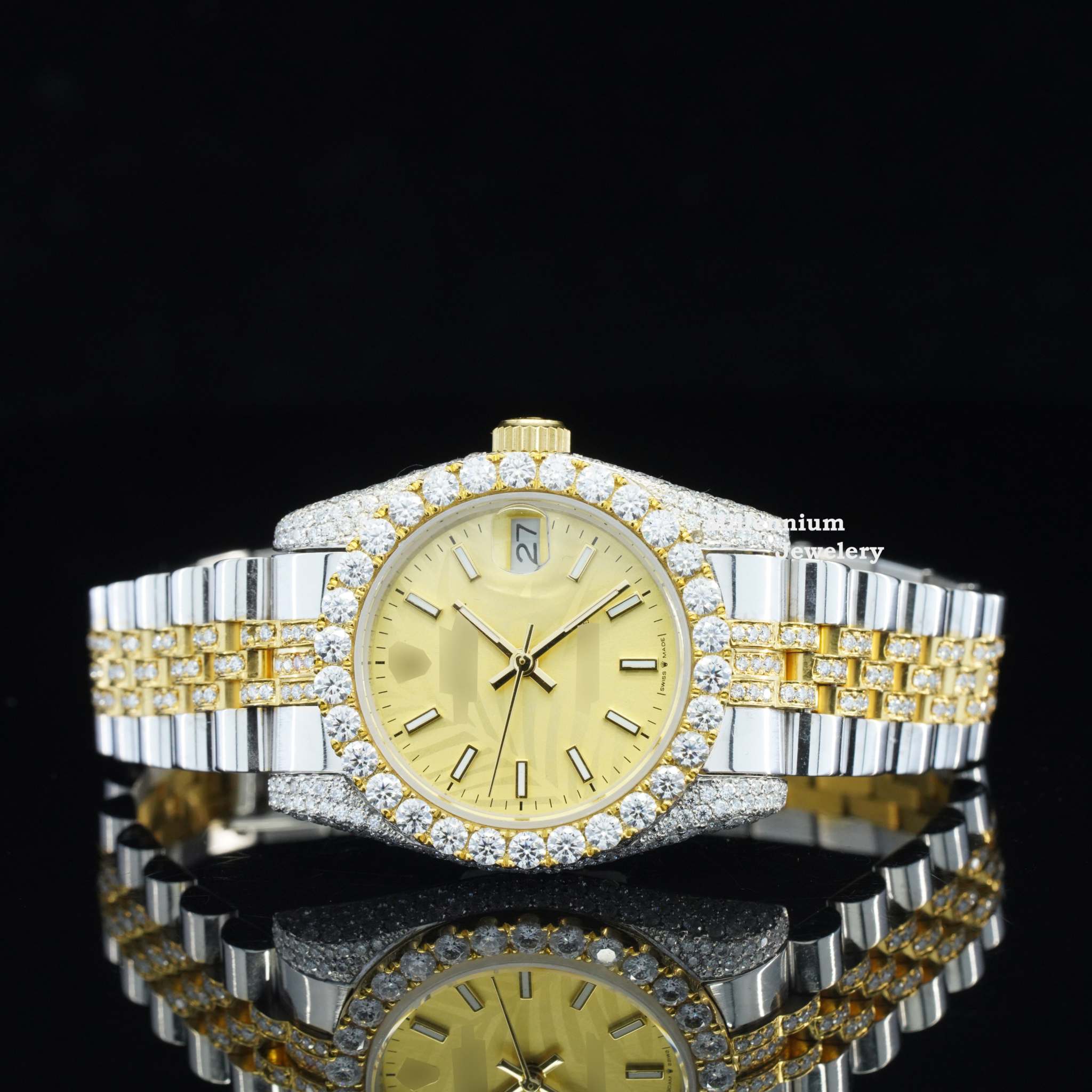 https://cdn.shopify.com/s/files/1/0571/2825/5601/files/DSC07105_f8594208-bd6c-4c9c-a29b-b4d7785a3493.jpg?v=1740717129
