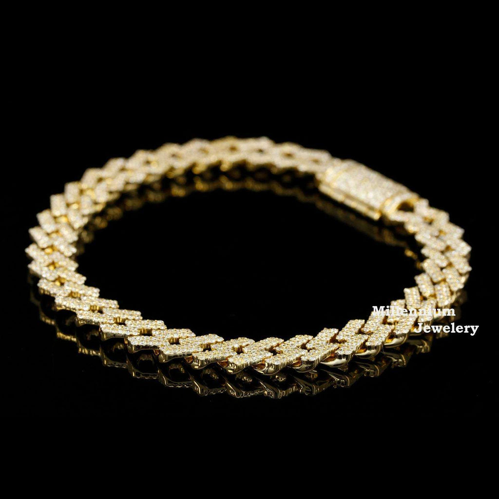 https://cdn.shopify.com/s/files/1/0571/2825/5601/files/MG_6801_611a8877-9e31-4ec6-8da7-d1f8eeb292da.jpg?v=1722657954