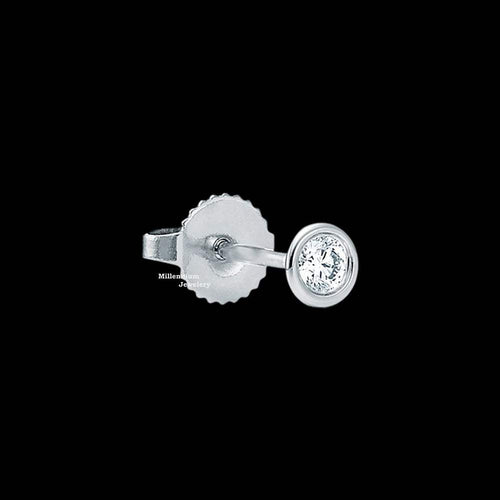 https://cdn.shopify.com/s/files/1/0571/2825/5601/files/MoissaniteEarrings1.jpg?v=1744790035