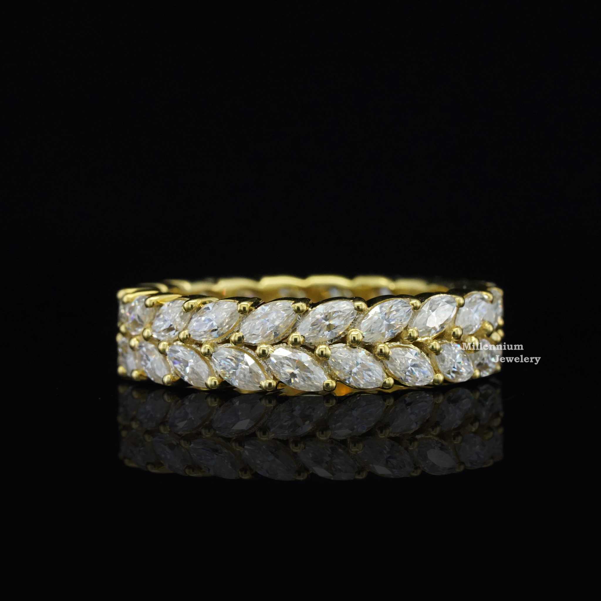 https://cdn.shopify.com/s/files/1/0571/2825/5601/files/Moissanitering1_46fe86ef-ad45-4020-8708-965dd7a63438.jpg?v=1744976670