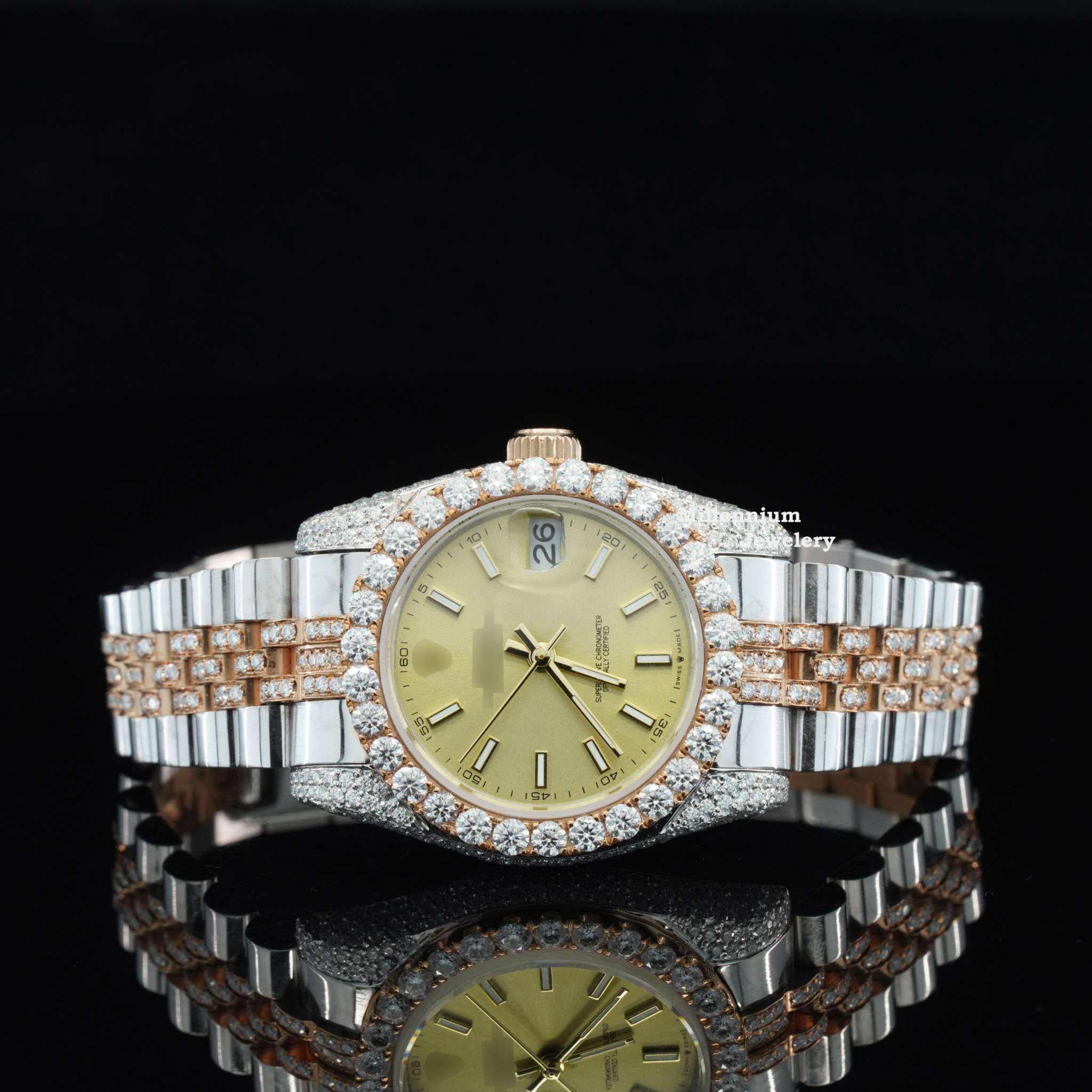 https://cdn.shopify.com/s/files/1/0571/2825/5601/files/RDSC06987copy.jpg?v=1735031684