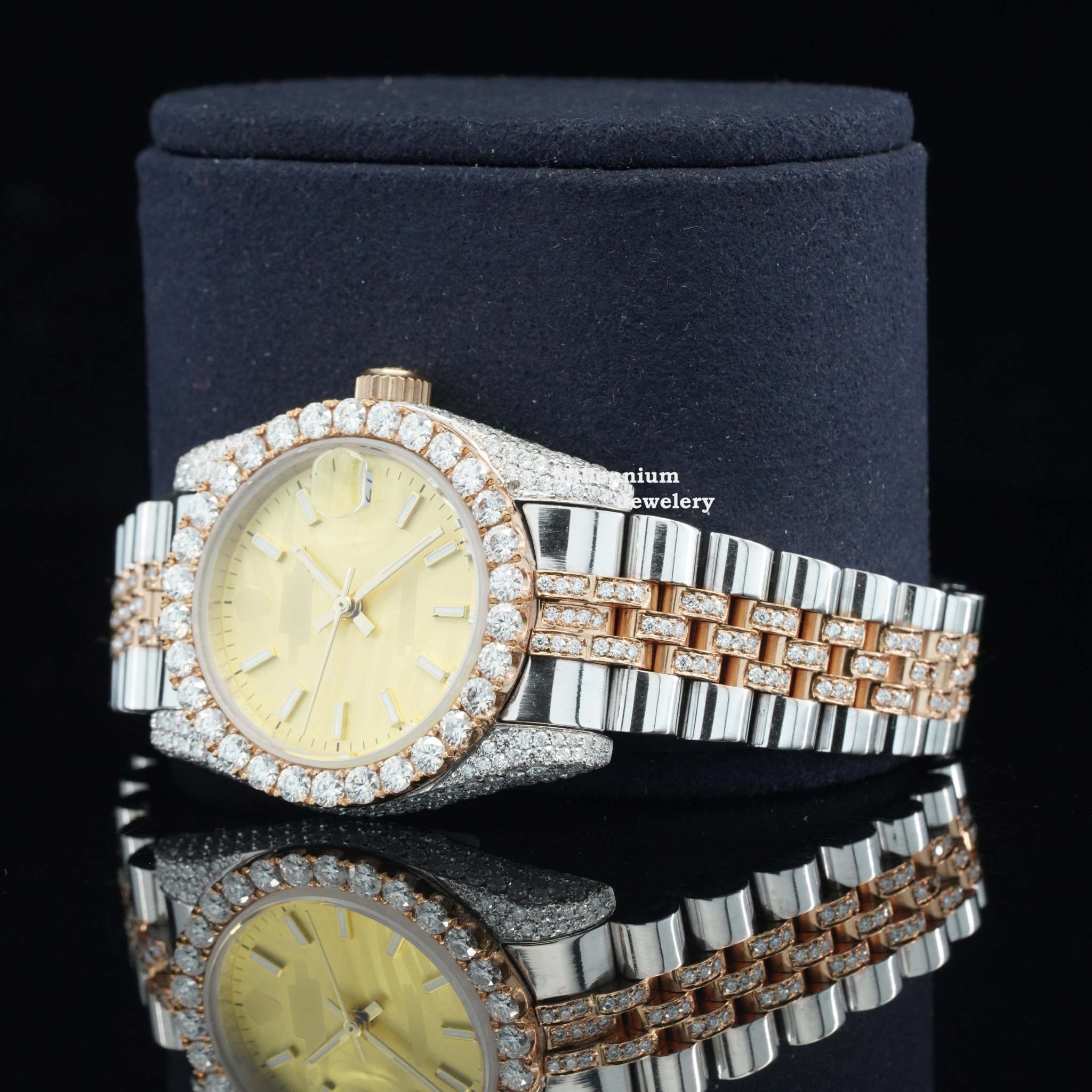 https://cdn.shopify.com/s/files/1/0571/2825/5601/files/RDSC07100copy.jpg?v=1740717128