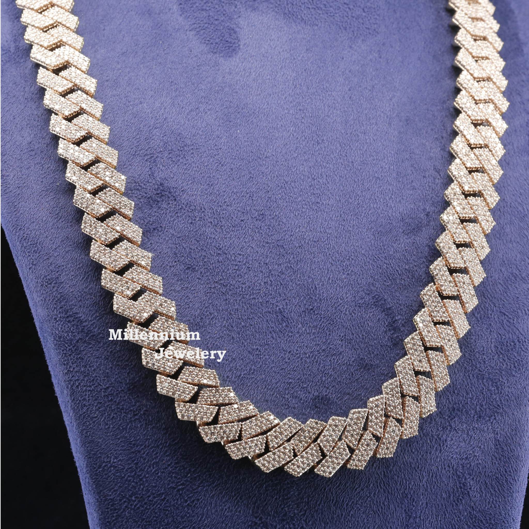 https://cdn.shopify.com/s/files/1/0571/2825/5601/files/R__MG_0893_copy_66a106b2-41a5-4501-ae37-d7e0340271c1.jpg?v=1722595372