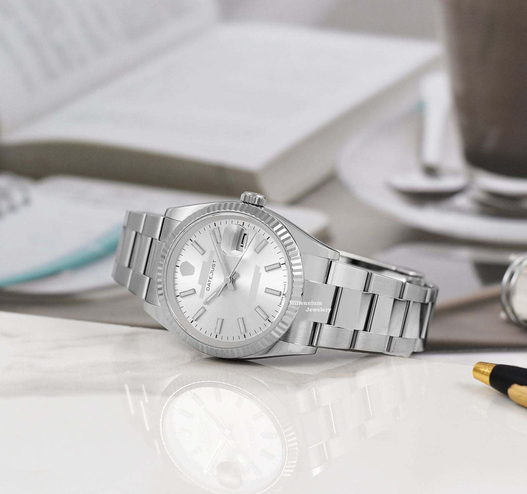 https://cdn.shopify.com/s/files/1/0571/2825/5601/files/SecondHandRolexDatejustII.jpg?v=1740724761