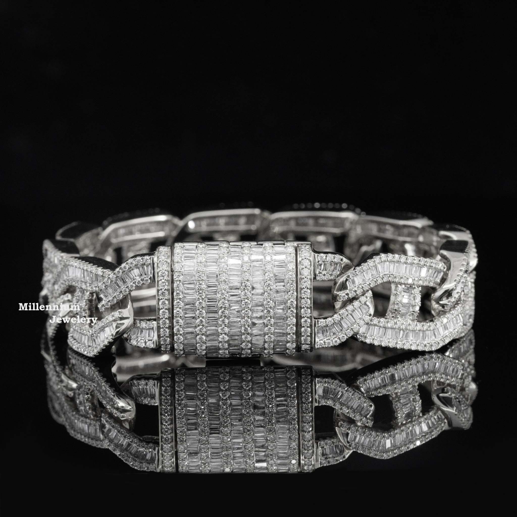 https://cdn.shopify.com/s/files/1/0571/2825/5601/files/WFMB8362_2_copy.jpg?v=1741675694