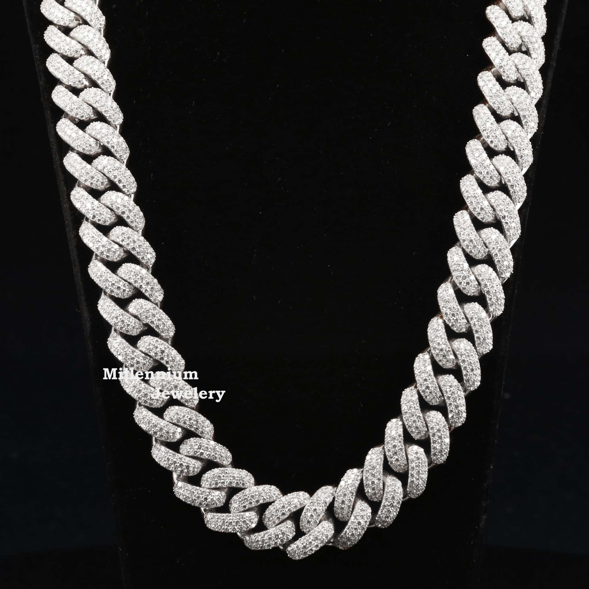 https://cdn.shopify.com/s/files/1/0571/2825/5601/files/W__MG_2035_copy_4c444a6b-1544-4af2-b9f8-8d61a71910a6.jpg?v=1722662699