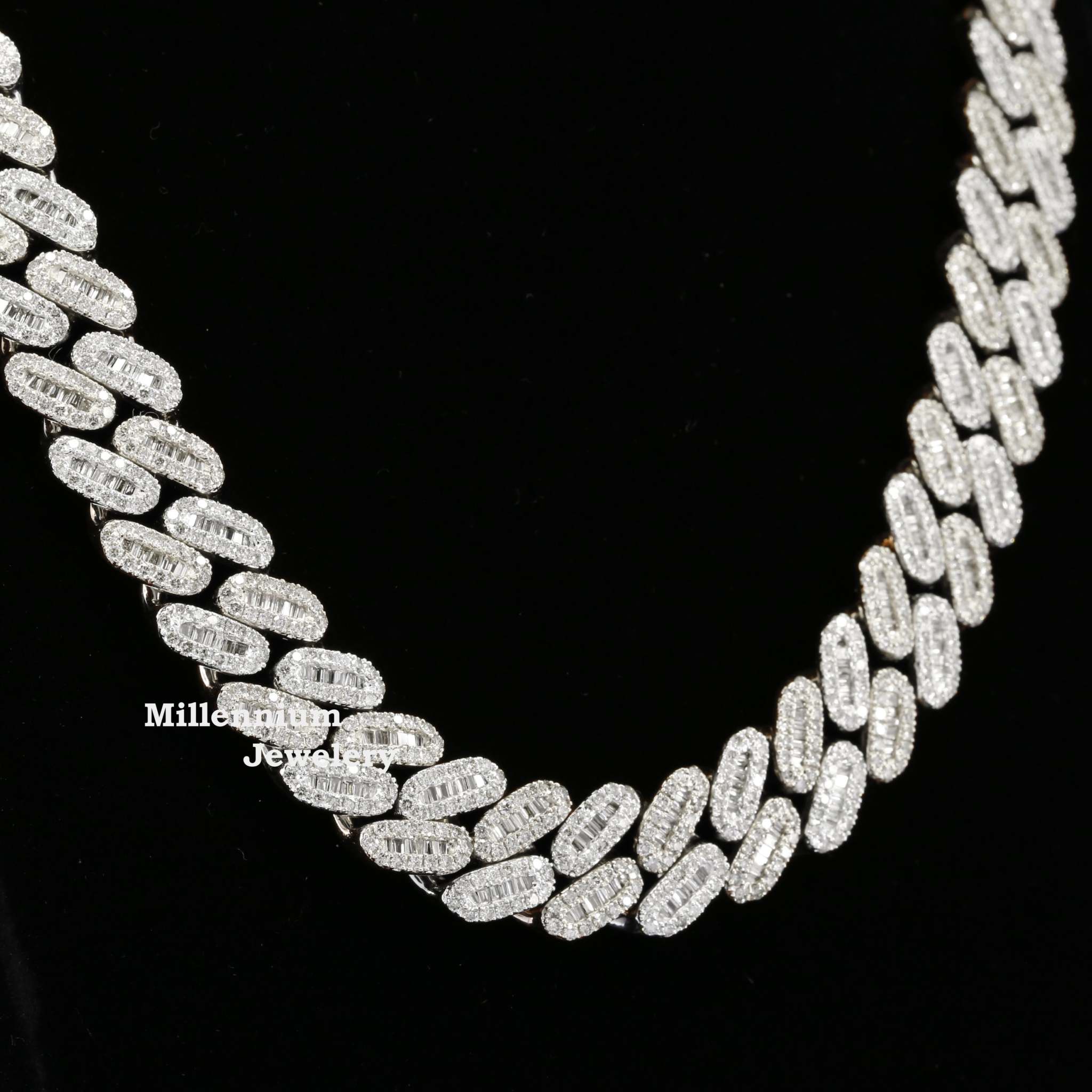 https://cdn.shopify.com/s/files/1/0571/2825/5601/files/W__MG_2450_copy_44ac8e03-abf4-4cf9-9a1a-48356b82300d.jpg?v=1722412824