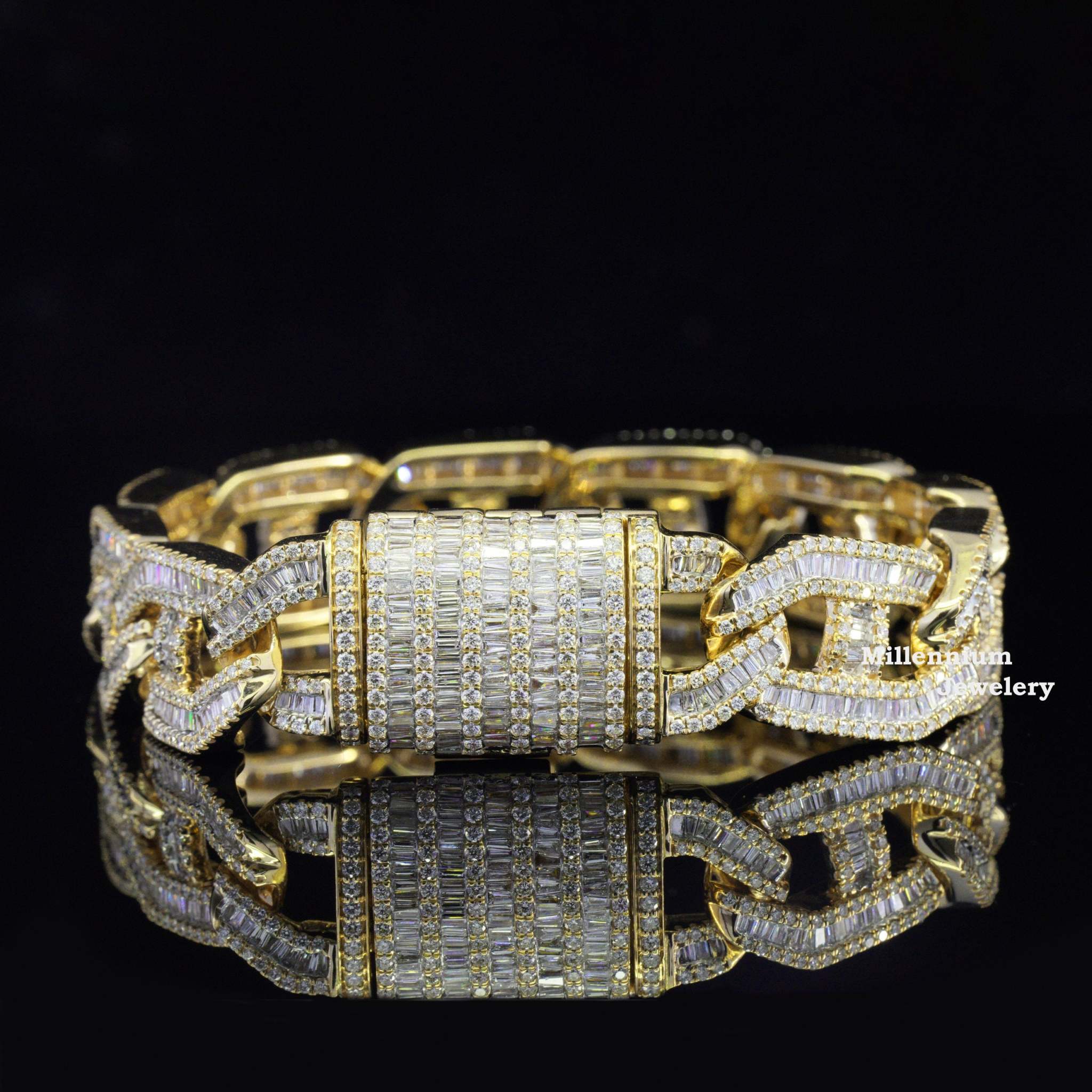 https://cdn.shopify.com/s/files/1/0571/2825/5601/files/YFMB8362_2_copy_0ab478a3-7b39-4e06-b3d8-727a1364052d.jpg?v=1746439999