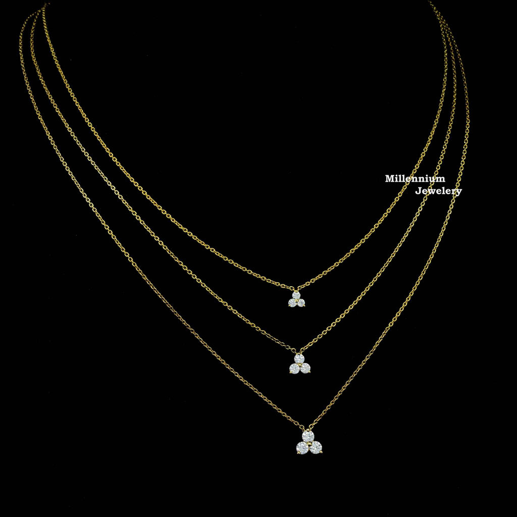 https://cdn.shopify.com/s/files/1/0571/2825/5601/files/moissanitependantnecklace3.jpg?v=1745048672