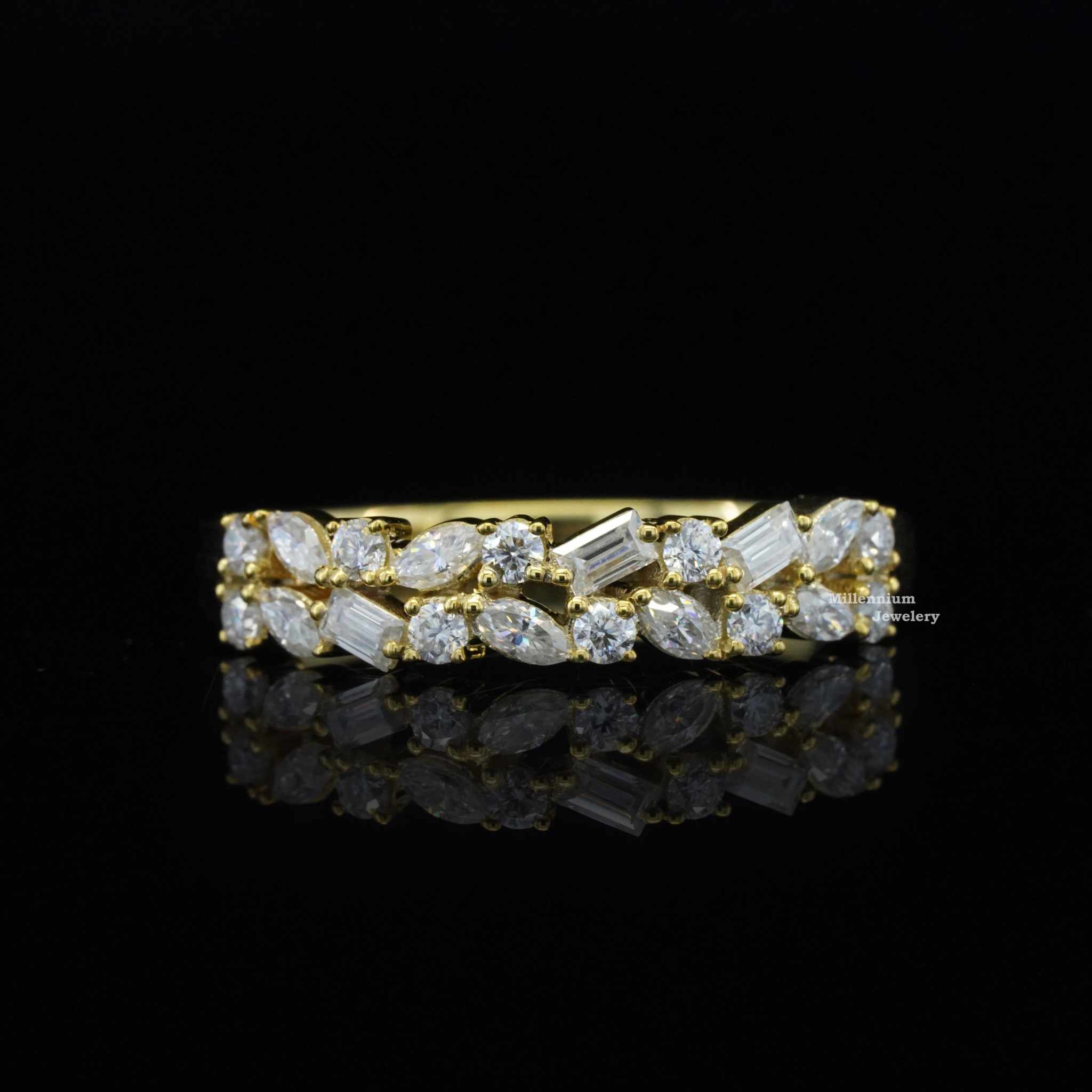 https://cdn.shopify.com/s/files/1/0571/2825/5601/files/moissanitering1_020a74c0-f864-43da-9fce-77eb6347094d.jpg?v=1744976710